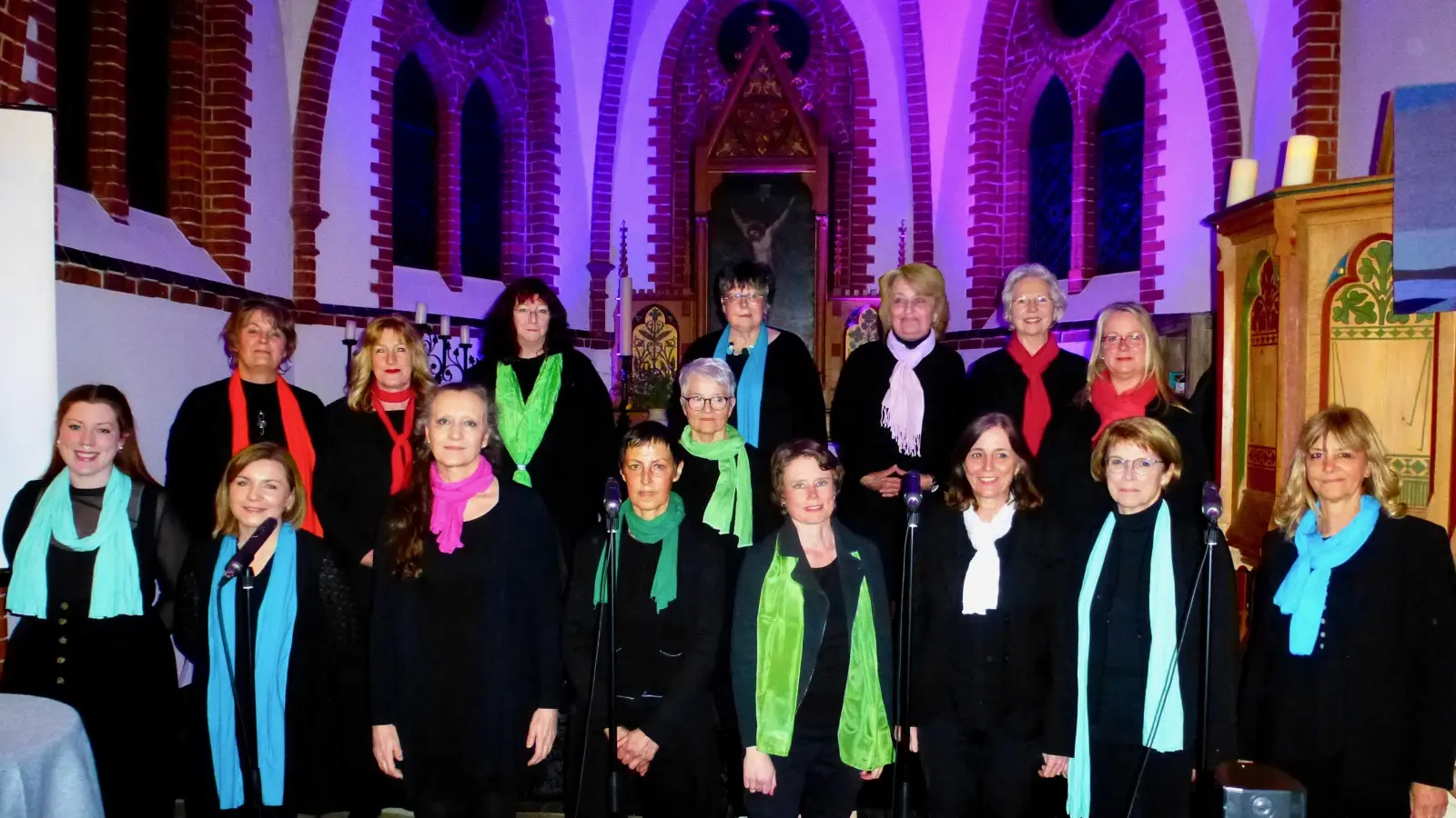 Beim Auftritt in Dedensen: Der Voice! - Chor. (Foto: privat)