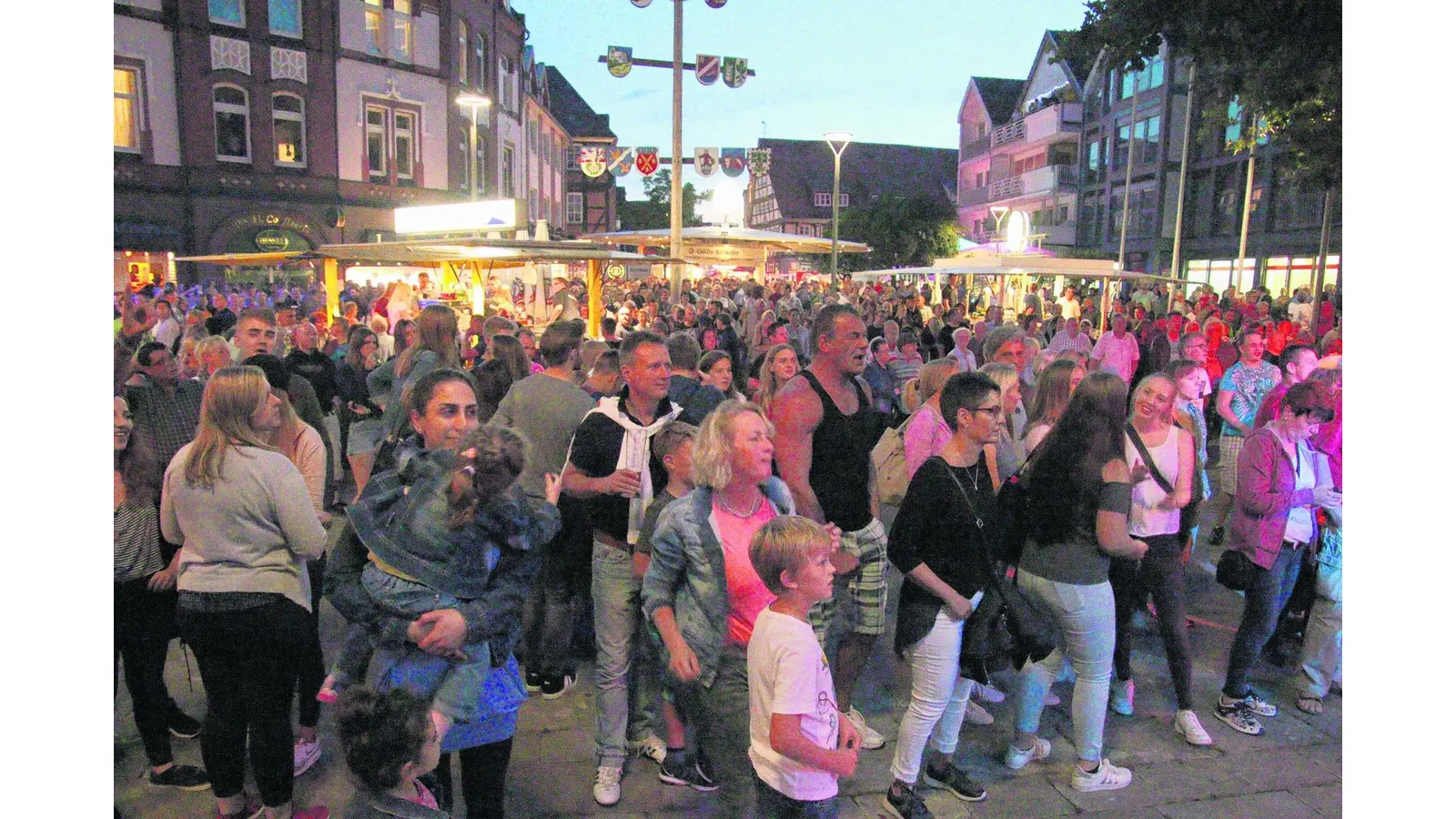 Altstadtfest zieht viele Besucher an (Foto: gi)