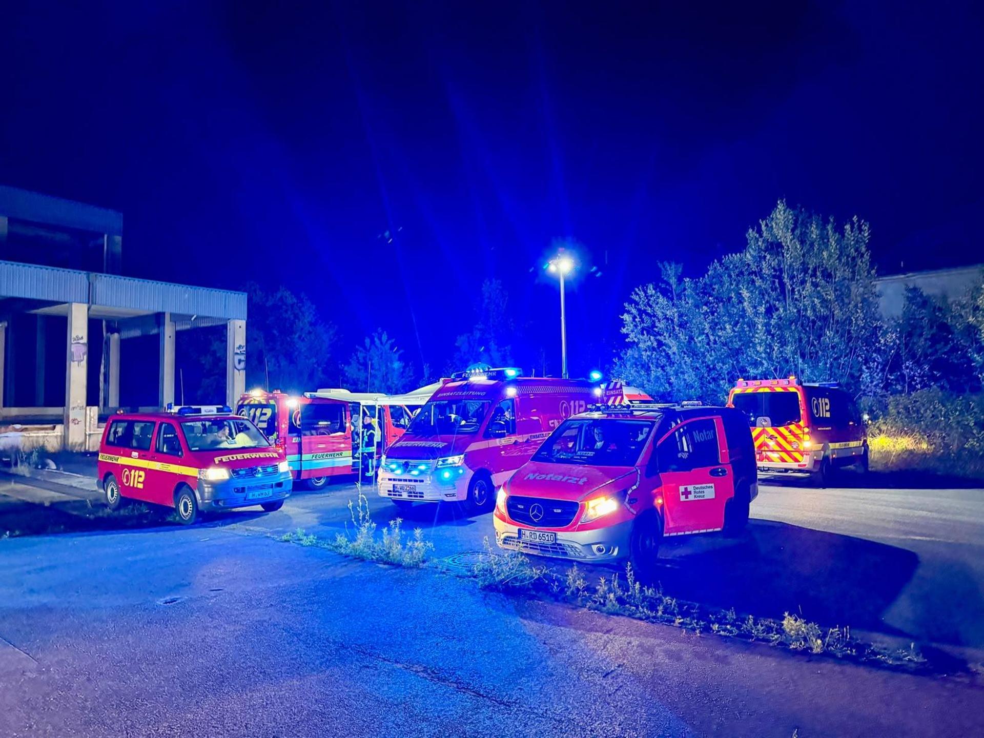 Vor Ort: Zahlreiche Einsatzfahrzeuge. (Foto: Feuerwehr)