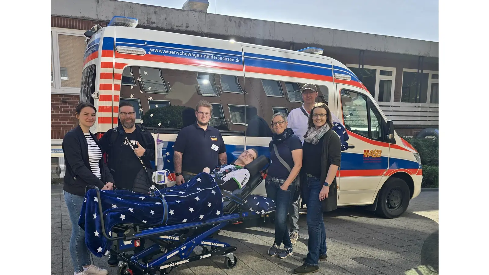 Karsten Günther besucht Dank „Wünschewagen” die Fußballpartie in Gladbach.. (Foto: privat)