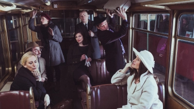 In einam Zugabteil: Die Improkokken. (Foto: Christian Lange)