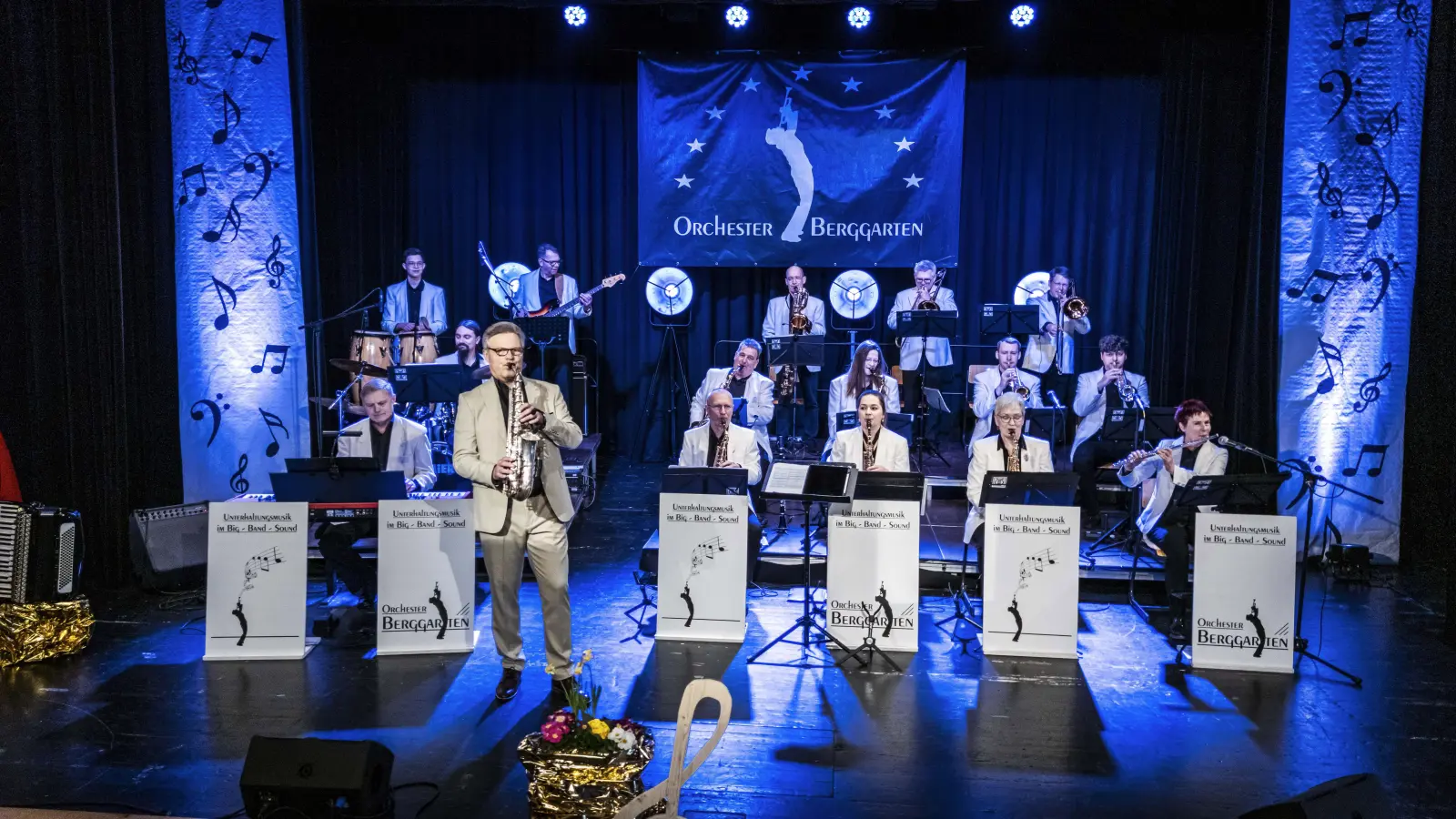 Lädt zu einer musikalischen Zeitreise ein: Das Orchester Berggarten. (Foto: Jacob Maibaum)