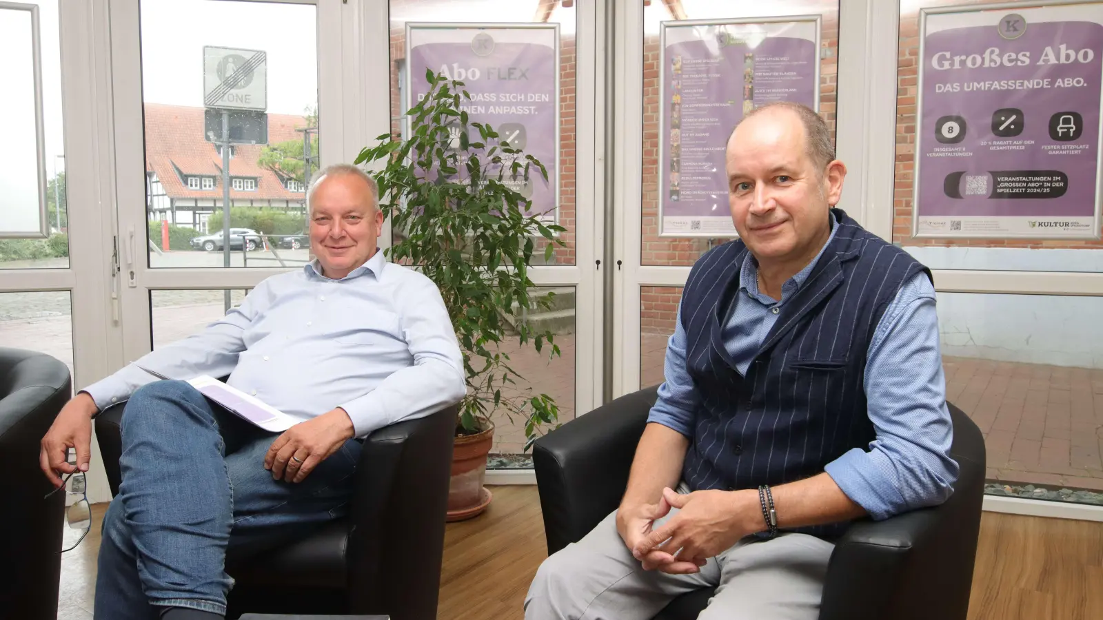 Nehmen die Herausforderung an: 1. Vorsitzender Hermann Kasten (li.) und Kulturmanager Oliver Pohl. (Foto: tau)
