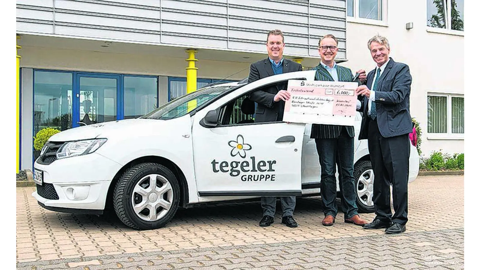 Die Tegeler-Gruppe wünscht allzeit gute Fahrt (Foto: ew)