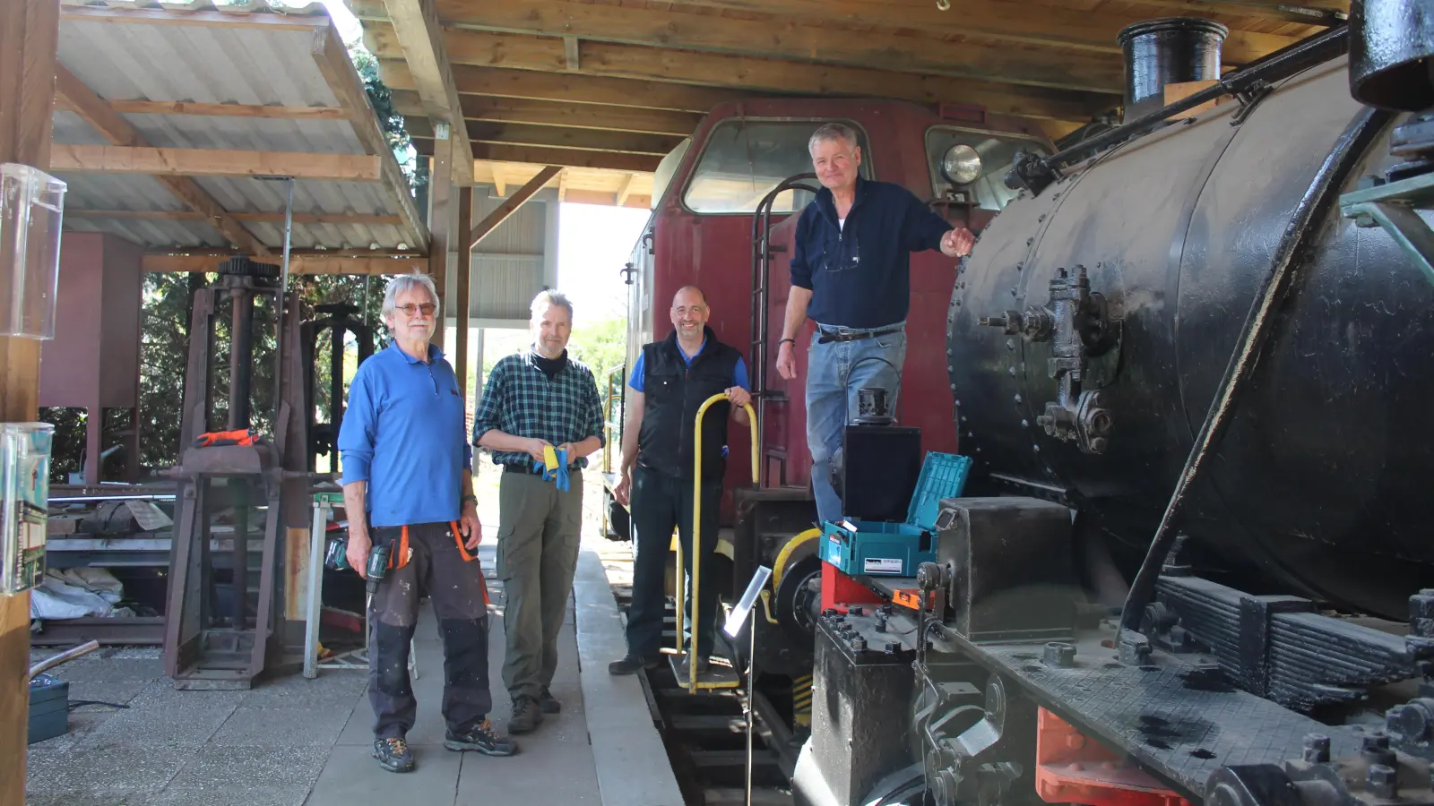 Haben alles für die Saison vorbereitet (v.li.): Lothar Porcher, Jörg Ohlemann, Nils Hoffmann und Harald Brand. (Foto: wb)