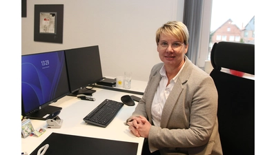 Die Bürgermeisterin der Samtgemeinde Lindhorst Svenja Edler.  (Foto: bb)