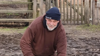 Ehrenamtlich erledigte Jürgen Rocca barrierefreie Pflasterarbeiten.  (Foto: privat)