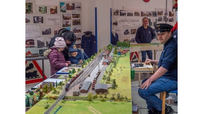 Die Eisenbahnfreunde in Lauenau laden am 2. November zur Modelleisenbahn- und Uniformbörse ein (Foto: wk)
