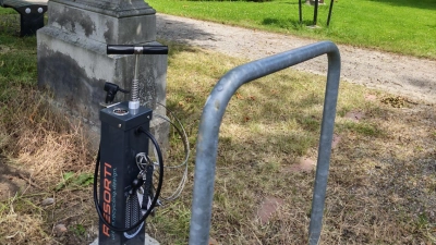 Neu: Servicestation für Fahrräder an der Sigwardskirche.  (Foto: privat)