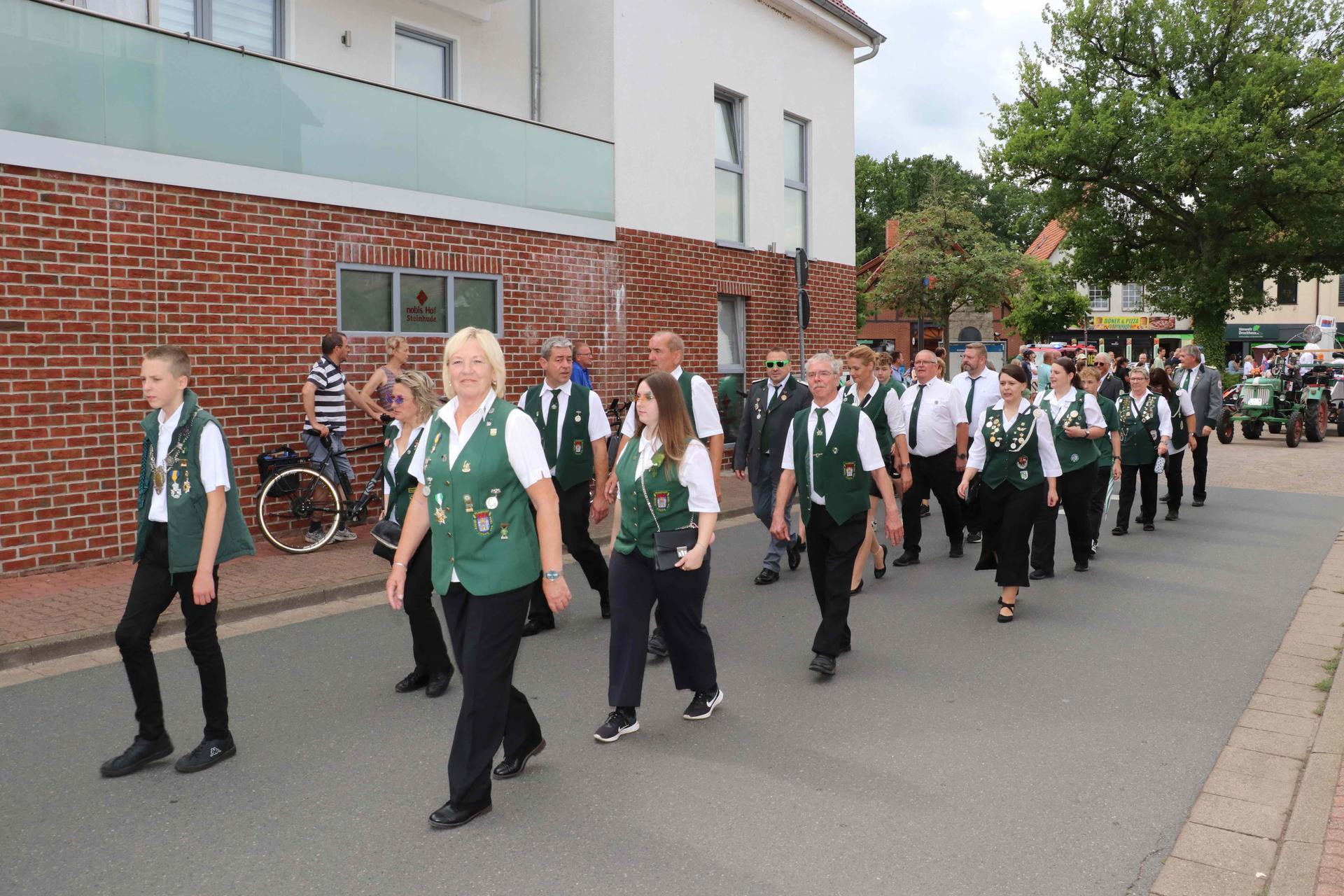 Der historische Umzug: Eindrücke vom Schützenfestsonntag. (Foto: gi)