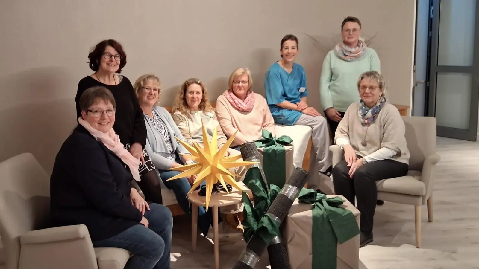 Die Landfrauen zu Besuch im Hospiz Dat Lichthuus.  (Foto: privat)