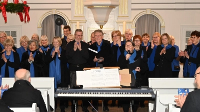 In der Dorfkirche: Der Chor AufTakt Luthe.