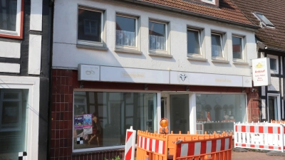 Vor dem Abriss steht das ehemalige Fotostudio Koekelis in der Nordstraße.  (Foto: gi)