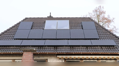 Immer mehr Solaranlagen entstehen in der Stadt auf privaten sowie öffentlichen Gebäuden. 