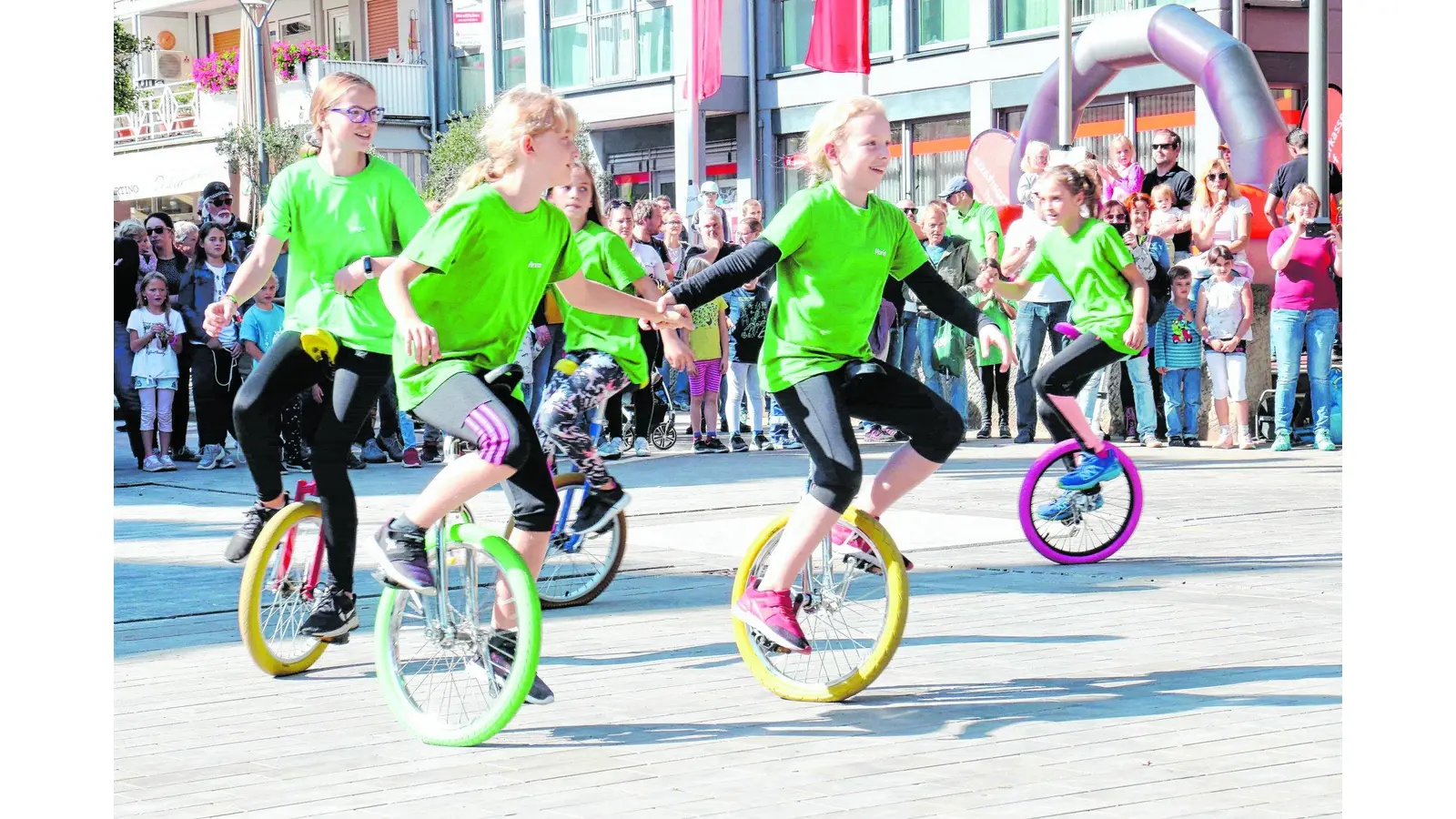 Starke Aussteller mit starken Aktionen (Foto: tau)
