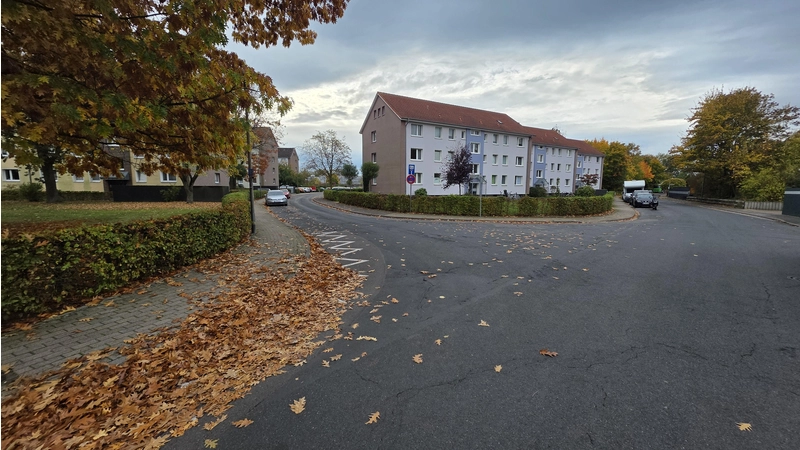 Soll baulich eingeengt werden: Kreuzung Rubensstraße/Rembrandtstraße. (Foto: tau)