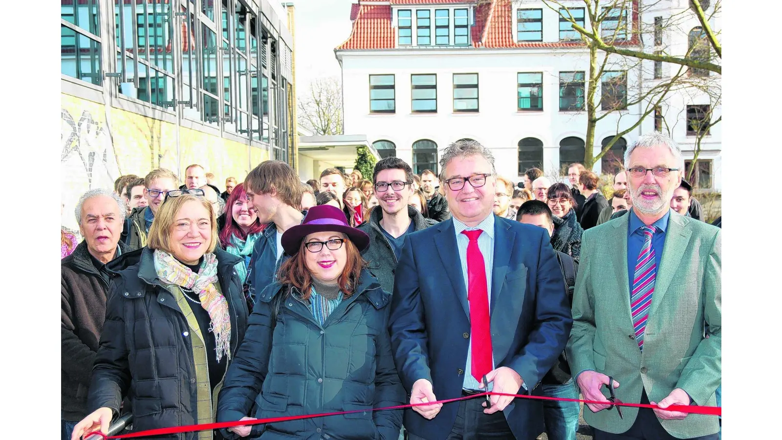 Einweihungsfeier an den Gymnasien für Erwachsene (Foto: ew)