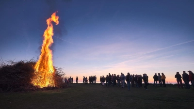 Wo finden überall Osterfeuer in Schaumburg statt? (Foto: Bild von floerio auf Pixabay)