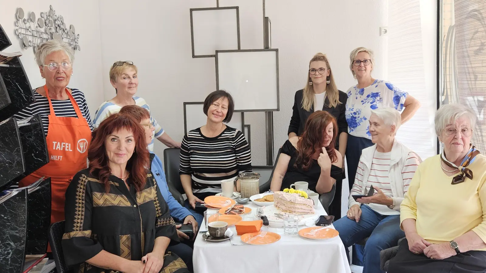 Ein besonderer Vormittag: Haarverschönerung für Senioren im Salon Lana. (Foto: privat)