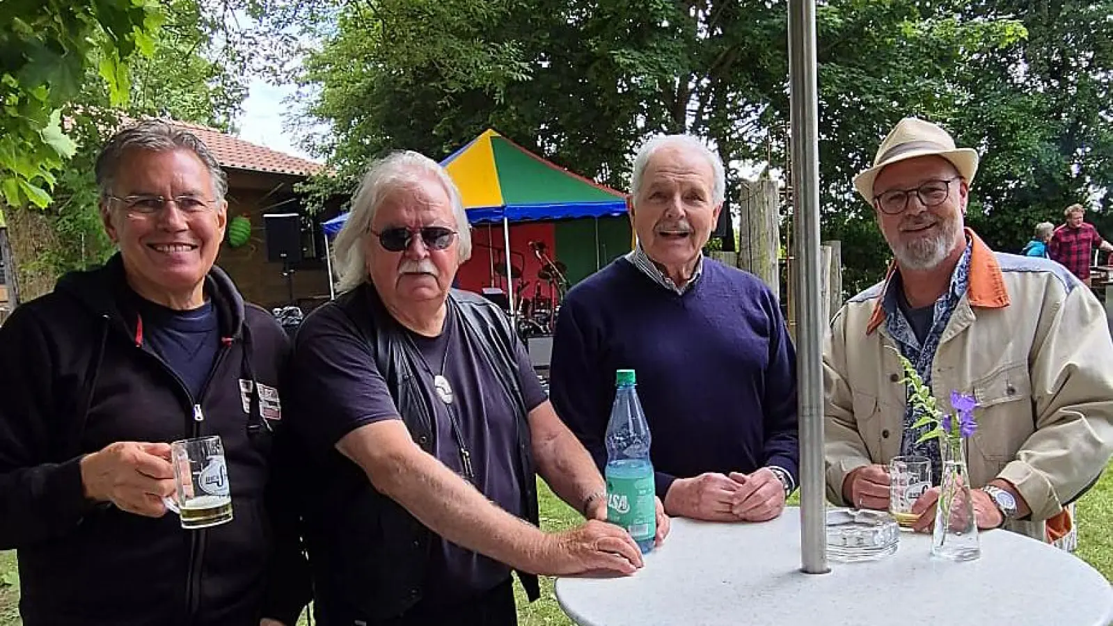 Geben noch einmal alles: Die Rockband 80 proof. (Foto: privat)