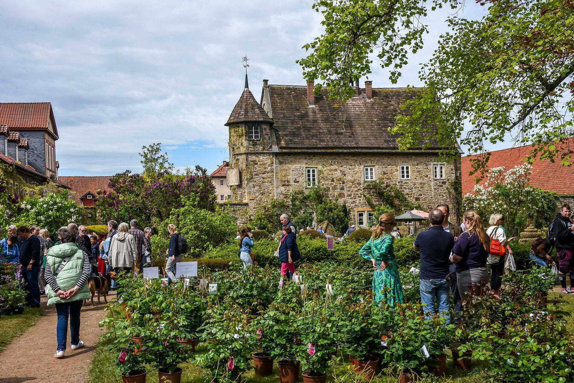 Die Pflanzentage auf dem Rittergut Remeringhausen regen zu Gestaltungsideen für das eigene Grundstück an.  (Foto: privat)