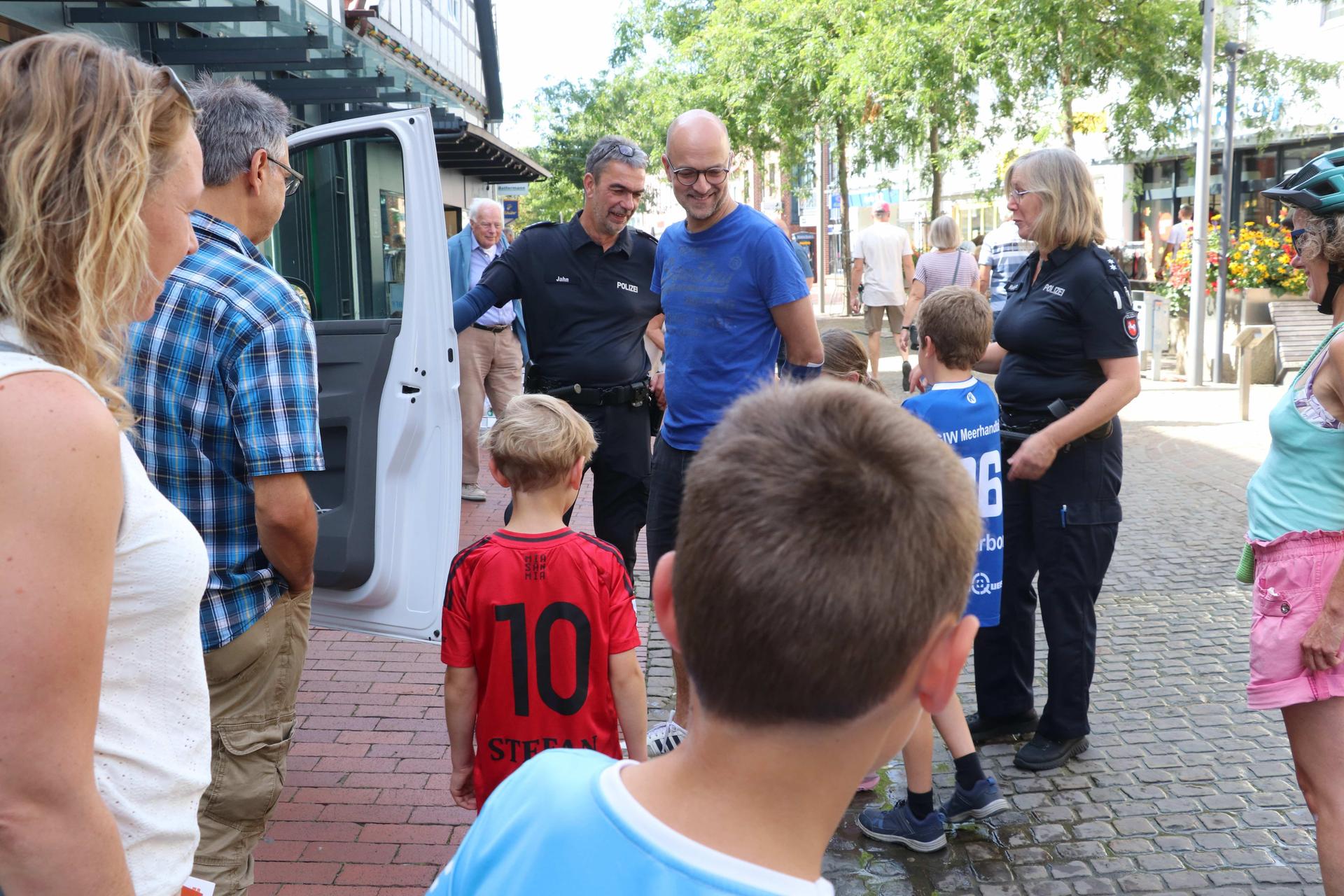 Eindrücke vom Rettertag in der Innenstadt und bei den Stadtwerken. (Foto: gi)