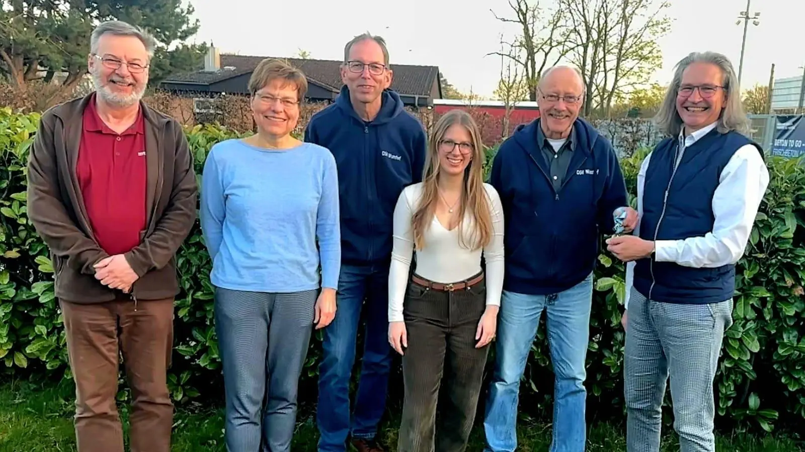 Alter und neuer Vorstand (v.li.): Jörg Sarstedt, Sabine Estorf, Dieter Klose, Tabea Dobler, Robert Mayer und Reinhard Trommer. (Foto: privat)