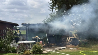 Im Einsatz waren die Feuerwehren Heuerßen und Lindhorst mit insgesamt rund 30 Einsatzkräften. (Foto: privat)