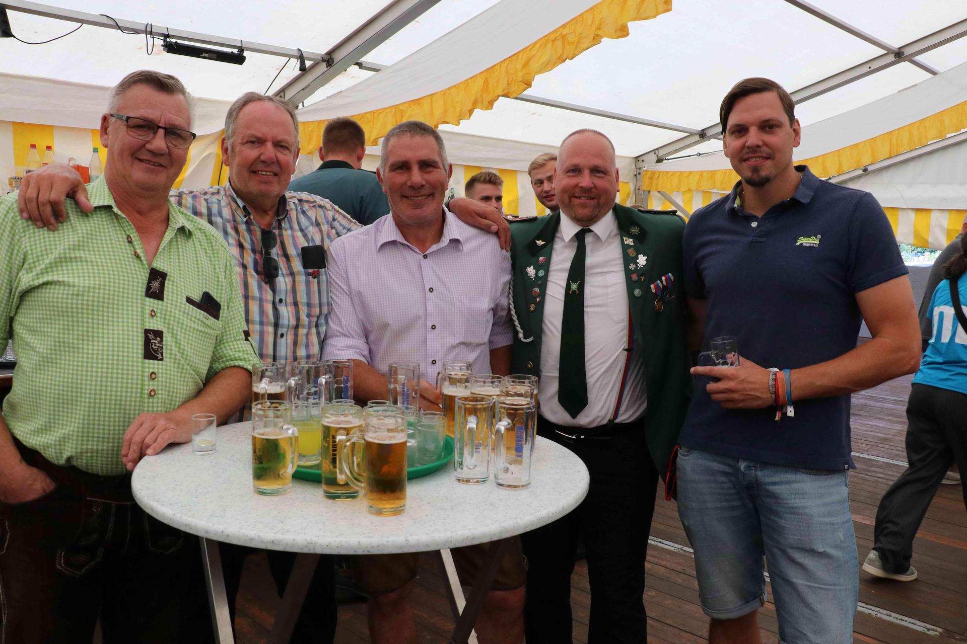 Bildergalerie: Eindrücke vom Schützenfest in Hagenburg. (Foto: gi)