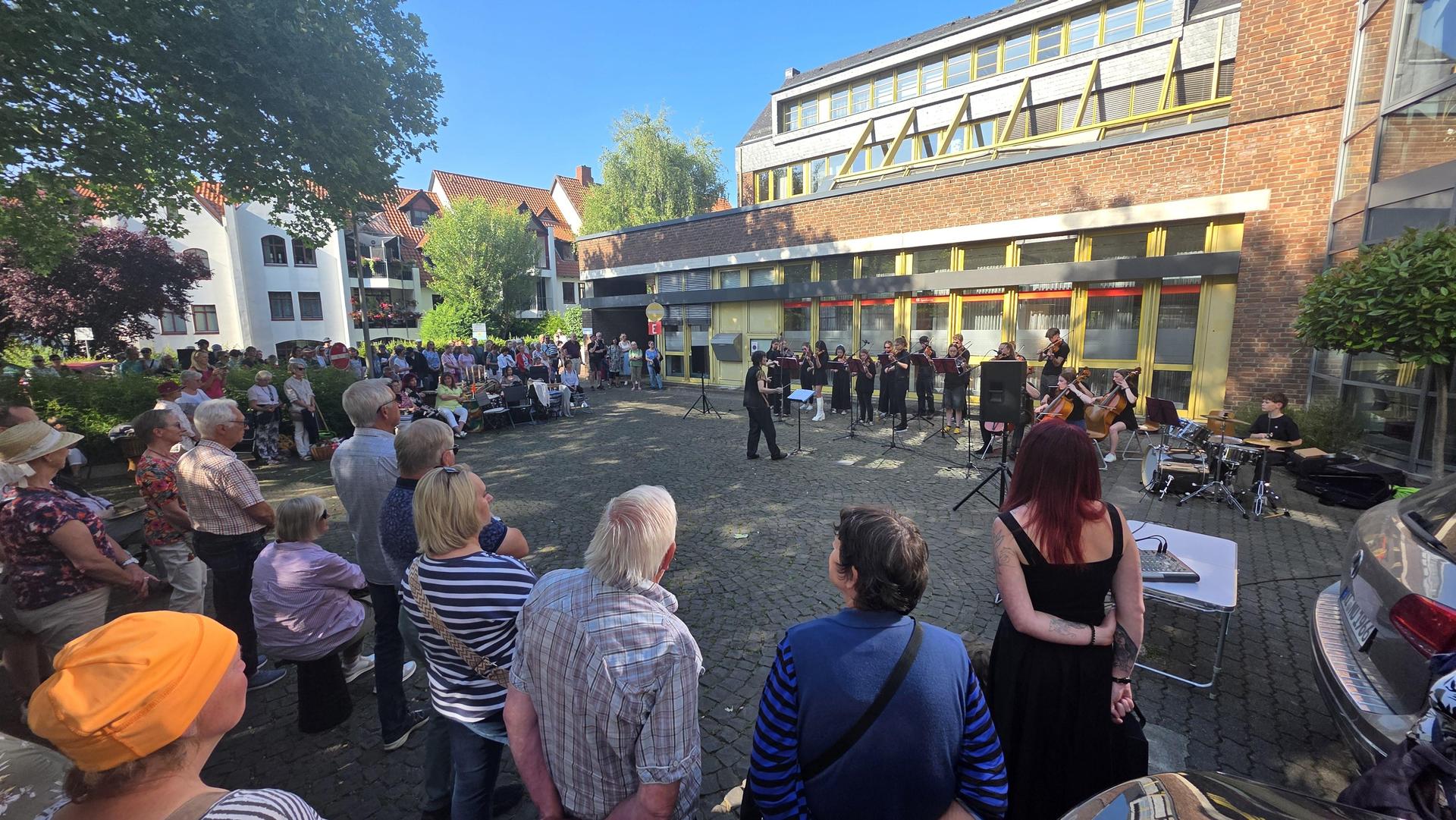 Eindrücke: Die zweite Wunstorfer Nacht der Kultur. (Foto: tau)