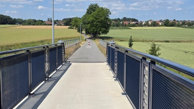 Leuchtturmtrasse: Blick von der Brücke Nordrehr in Richtung Klein Heidorn.  (Foto: tau)