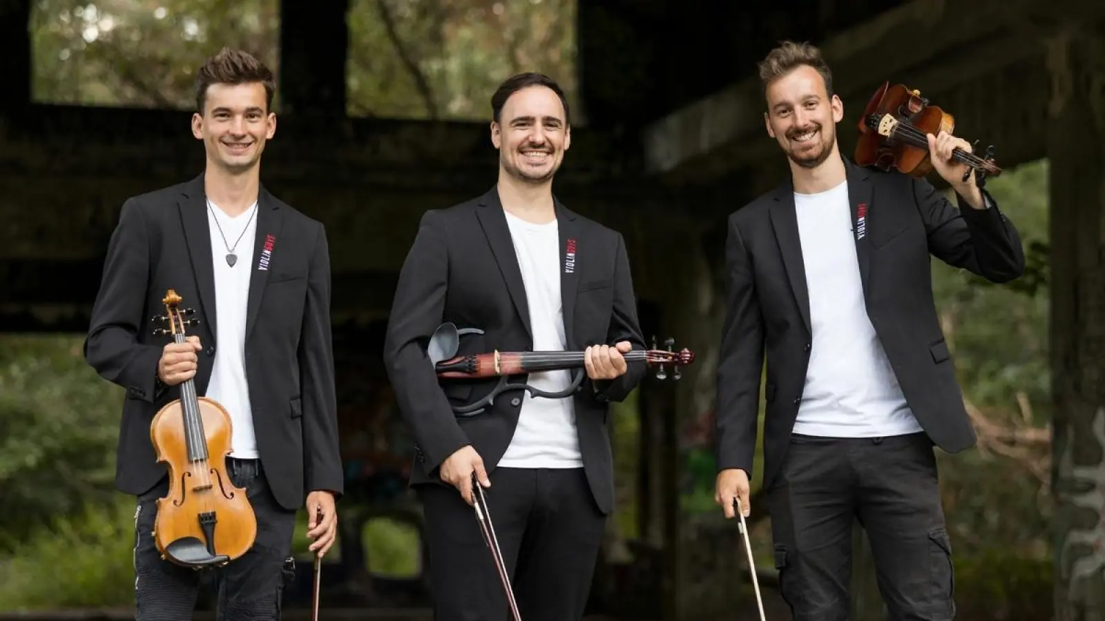 Unterhalten die Besucher am Nachmittag: Die Violin Guys. (Foto: privat)