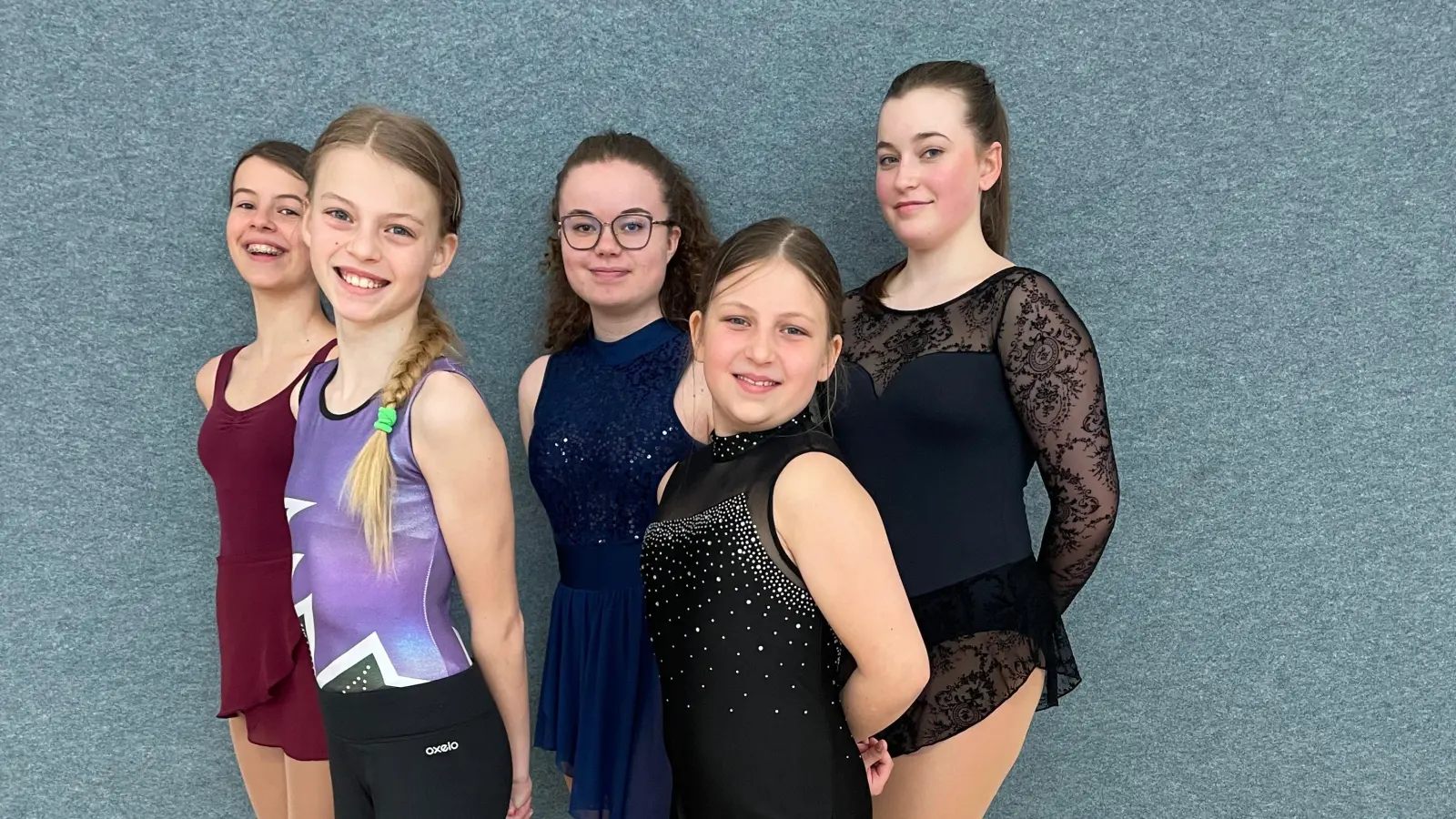 Haben ihre Freilaufprüfung bestanden: Katharina, Hella, Lina, Lorena und Lillemor. (Foto: privat)