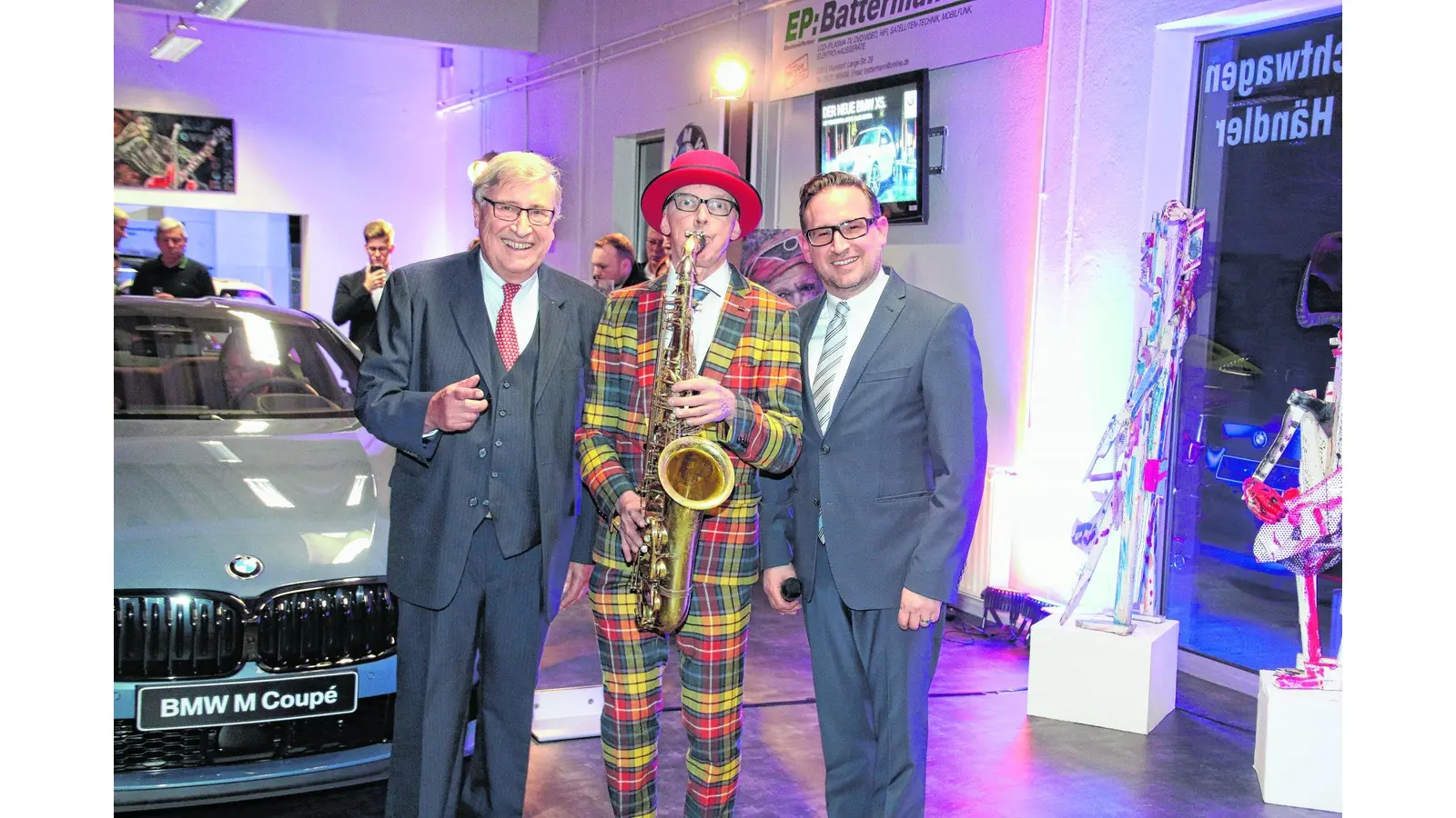 Autohaus Schräpler stellt den neuen BMW X5 und das 8er Coupé vor (Foto: gi)