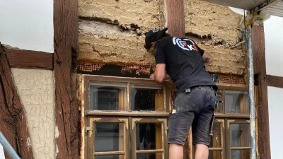 Größte Sach- und Fachkenntnis kommen bei den Sanierungsarbeiten zur Anwendung. (Foto: Fleckenmuseum)