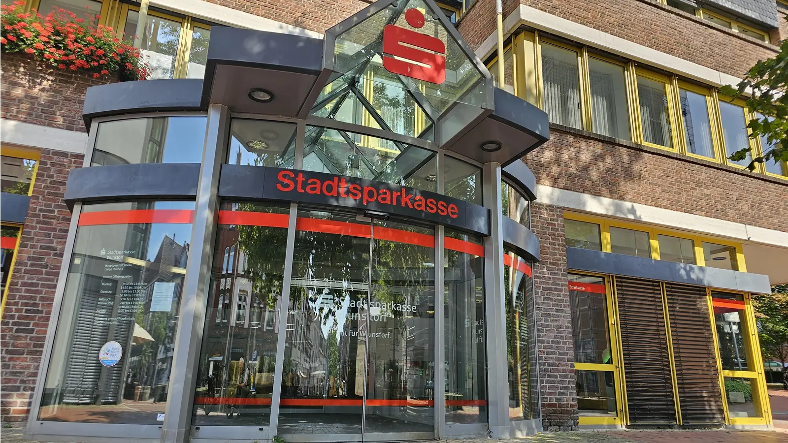 Gehört ab dem 1. Januar 2025 zur Sparkasse Hannover: Die Stadtsparkasse Wunstorf. (Foto: tau)