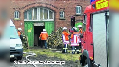 Schornsteinbrand ruft Feuerwehr auf dem Plan (Foto: sowi)