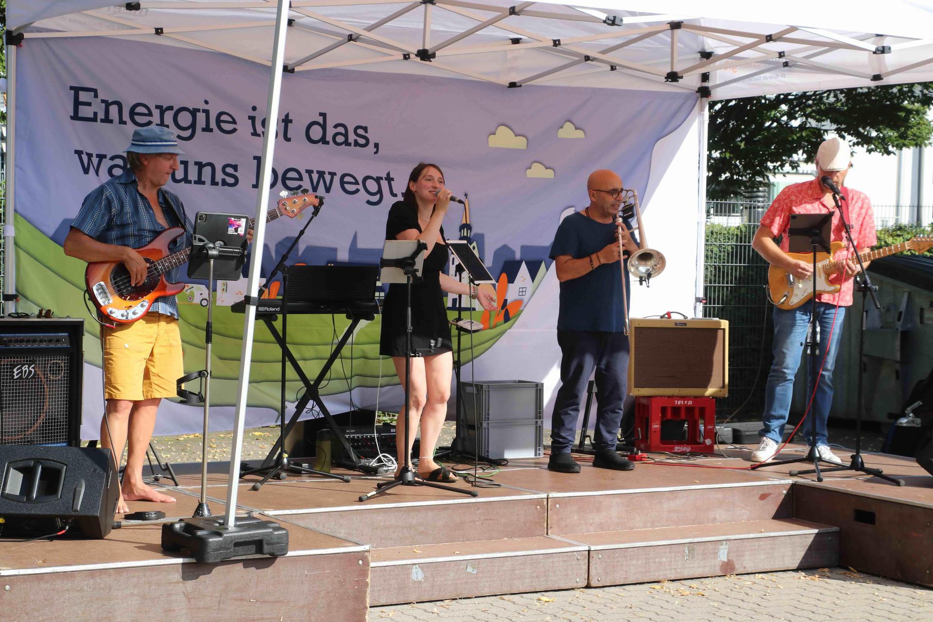 Eindrücke vom Rettertag in der Innenstadt und bei den Stadtwerken. (Foto: gi)