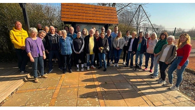 Freuen sich auf den Start der Saison: Die Teilnehmer der Mitgliederversammlung.  (Foto: privat)