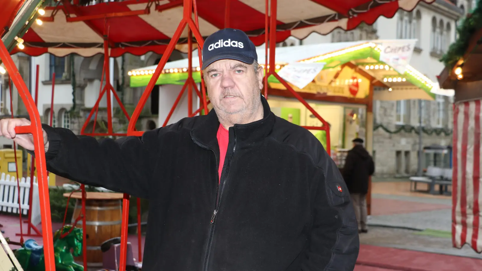 Albert Dormeier dankt allen Besuchern, die dem Weihnachtsmarkt auch im letzten Jahr die Treue gehalten haben.  (Foto: gi)