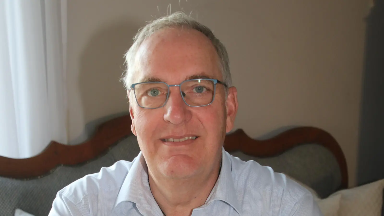 Bürgermeister Heiko Bothe lädt zum Adventsbasar erstmalig in die Steinhuder-Meer-Straße ein.  (Foto: gi)